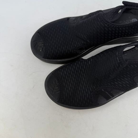 Bzees Comfort Sandals Size 8.5 Black Slip On Stretch Open Toe Walking Shoes - Picture 2 of 12